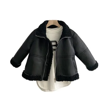 Детски дрехи 2023 Нови есенни и зимни момичета модни удебелена кожа в едно палто Голям ревер превоз кожено палто