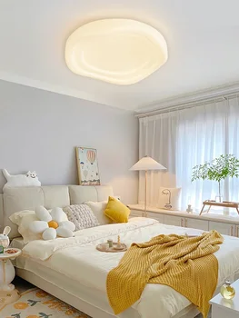 Модерен крем стил LED таванни светлини Скандинавски минималистичен таван лампа Living Study Room Декорация на спалнята Начало Осветителни тела